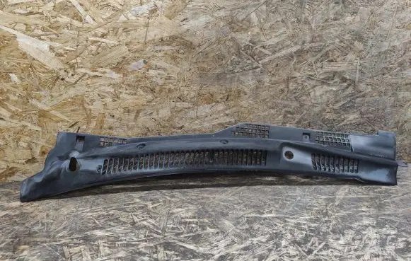 Nissan 240ZX, 280ZX, 300ZX Wiper trim 6681130P00