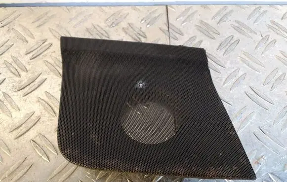 Side speaker trim/cover