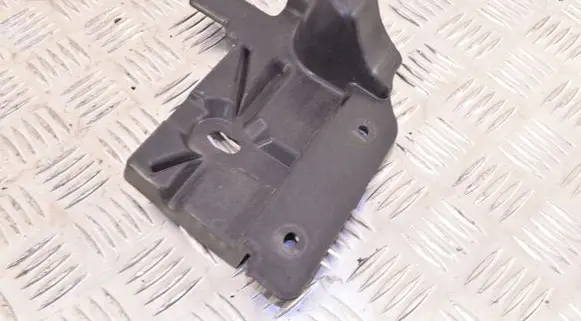Lexus GS 300 350 430 450H Radiator mount bracket 5315330160