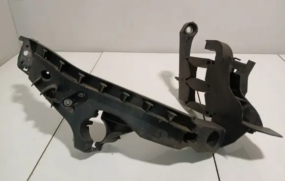 Audi A4 S4 B8 8K Headlight/headlamp mounting bracket 8K0805608A