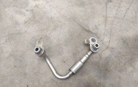 Ford Explorer VI Brake vacuum hose/pipe EB5E8A521AB