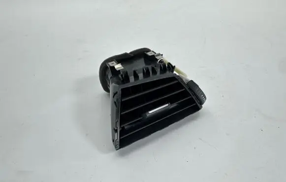 BMW 1 F20 F21 Dashboard side air vent grill/cover trim 9205355
