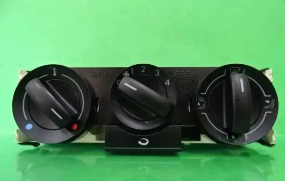 Volkswagen Fox Interior fan control switch 6Q0819045T