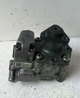 BMW 5 E60 E61 Power steering pump 678084802 ZFLS 7652974109