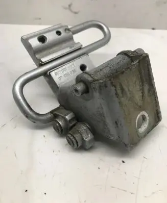 Audi A6 S6 C6 4F Rear door lower hinge 8E0833411
