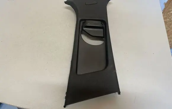 (B) pillar trim (top)