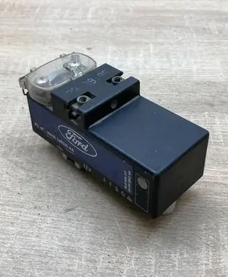 Ford Galaxy Coolant fan relay 95VW8653AA 7MO000317