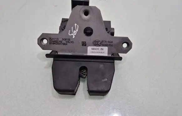 Volvo S60 Tailgate/trunk/boot lock/catch/latch 31440240