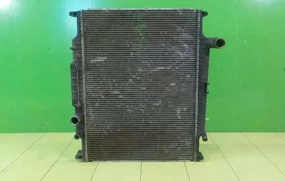 Land Rover Range Rover L322 Coolant radiator TP160