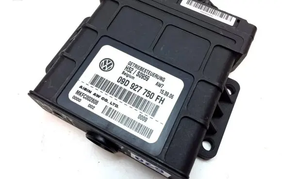 Audi Q7 4L Gearbox control unit/module 09D927750FH