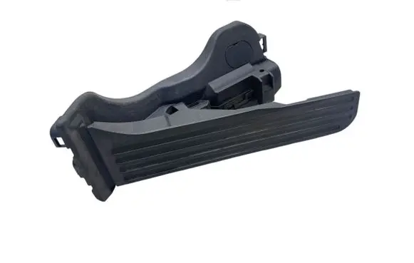 Volkswagen Golf V Accelerator throttle pedal 1K1721503L