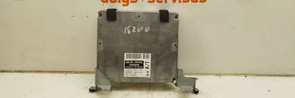 Lexus IS 200-300 Engine control unit/module 8966153040