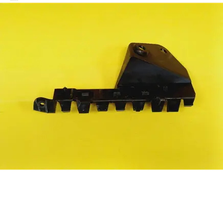 Mitsubishi Colt Front bumper mounting bracket MN105208