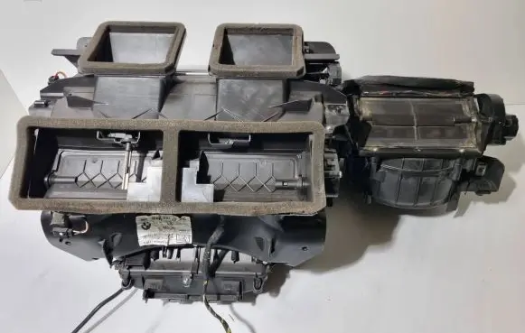 BMW 1 E81 E87 Interior heater climate box assembly 9132568 64119132568 24540010