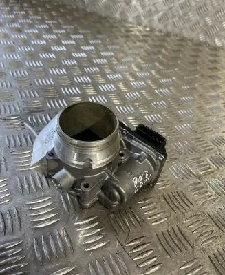 Volvo XC90 Throttle valve 31293736