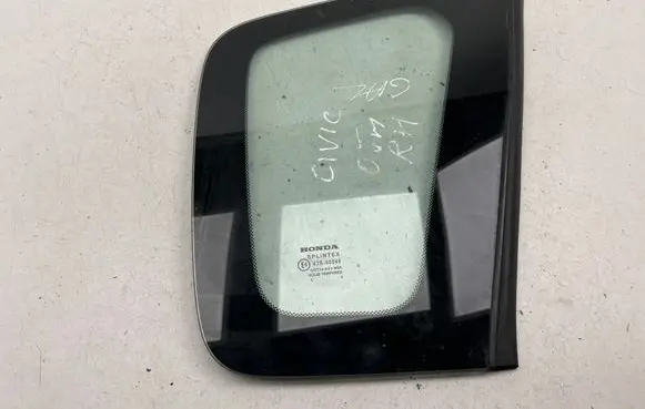 Honda Civic Front door vent window glass four-door DOT24AS2M68