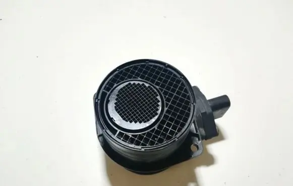 Audi A3 S3 8P Mass air flow meter 0281002461 074906461b