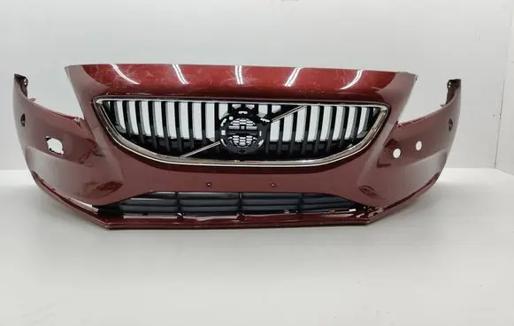 Volvo V40 Front bumper 31283732
