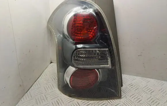 Toyota Corolla Verso AR10 Rear/tail lights 815610F080 815520F050