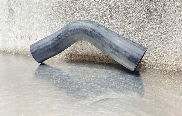 Opel Vectra C Coolant pipe/hose 58609211 55352162 Y0P11612