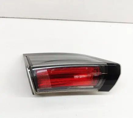Tailgate rear/tail lights