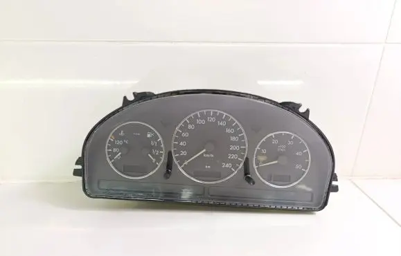 Mercedes-Benz ML W163 Speedometer (instrument cluster) A1635407111 3329130085 3319210087