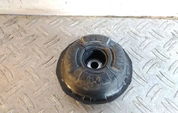 Porsche Macan (95B) Front upper strut mount 8K0412377C