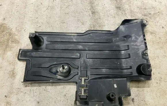 Volvo XC40 Rear underbody cover/under tray 31694916