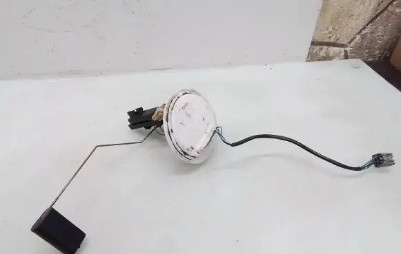 Volvo S60 Fuel level sensor 