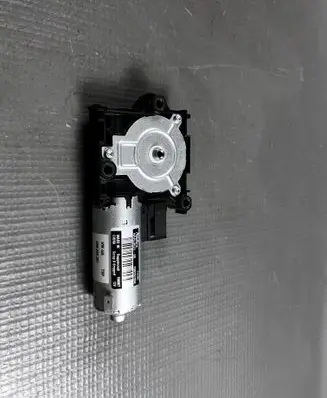 Audi SQ7 Sunroof motor/actuator 10028299C NRAL003100
