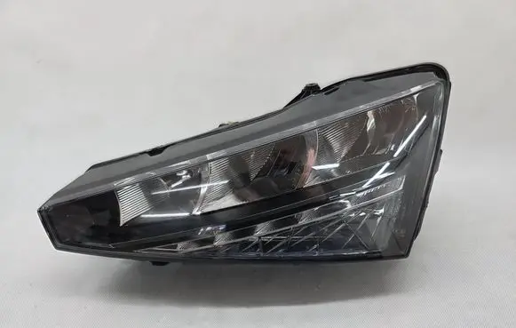 Skoda Scala Headlight/headlamp 657941015 SP657941015