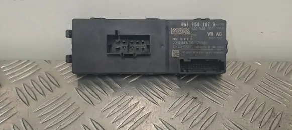 Audi Q5 SQ5 FY Tailgate/trunk control unit/module 8W8959107D