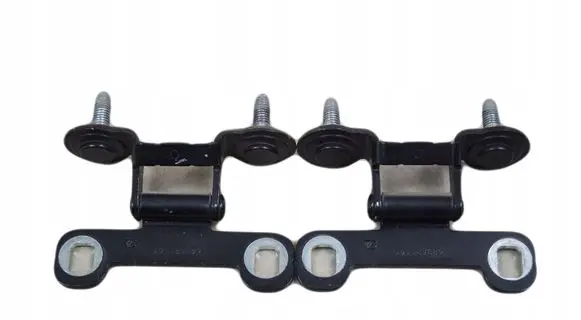 Jeep Patriot Tailgate/trunk/boot hinge