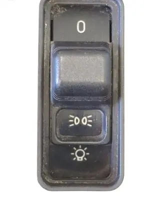 BMW 5 E34 Fog light switch 1391338 61311391338 38813710