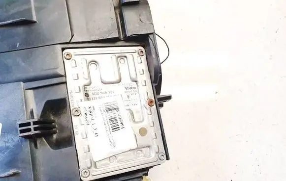Volkswagen Touareg I Headlight ballast module Xenon 3D0909157 89027878