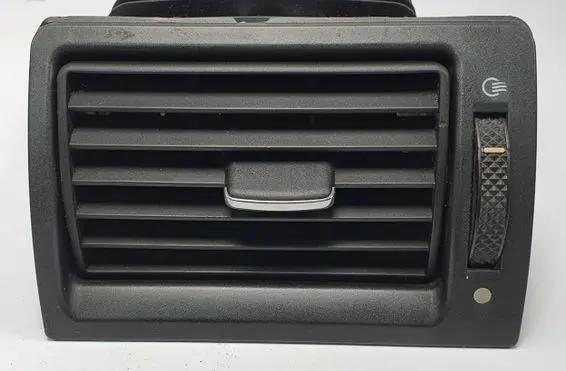 Ford Mondeo Mk III Dashboard side air vent grill/cover trim