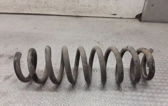 BMW 1 E81 E87 Rear coil spring 