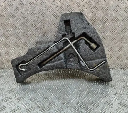 Toyota GT 86 Other trunk/boot trim element 95086CA020 SU00303400