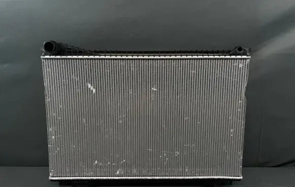 Jaguar XE Coolant radiator GX738005DC