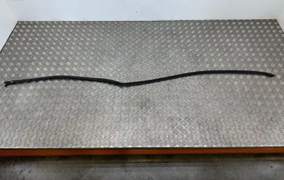 Opel Combo E Front door rubber seal