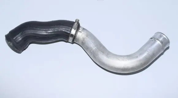 BMW 5 E39 Intercooler hose/pipe 2249669
