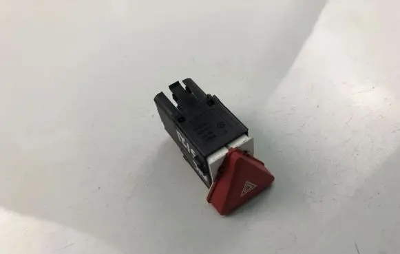 Volkswagen Golf V Hazard light switch 1K0953509A