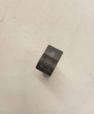 Ford Ranger Interior lighting switch UC0R666R0 KT158