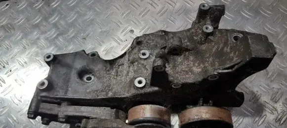 Audi A4 S4 B6 8E 8H Engine mounting bracket 06D903143C