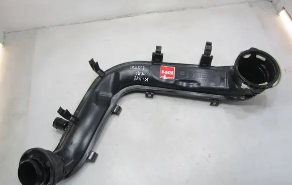 Volkswagen Taigo Intercooler hose/pipe 05C145674B 05C145673B 2214912