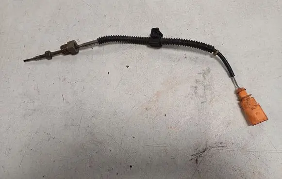 Audi A5 Exhaust gas temperature sensor 8K0906088A