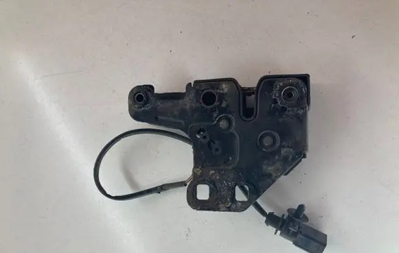 Audi A4 S4 B7 8E 8H Engine bonnet/hood lock/catch
