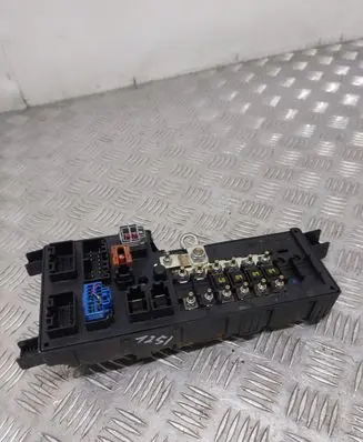 Volvo S60 Fuse module 518322110