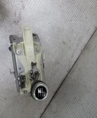 Mazda CX-7 Gear shifter/selector EH1446100