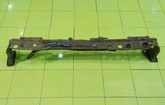Ford Focus Front bumper support beam 